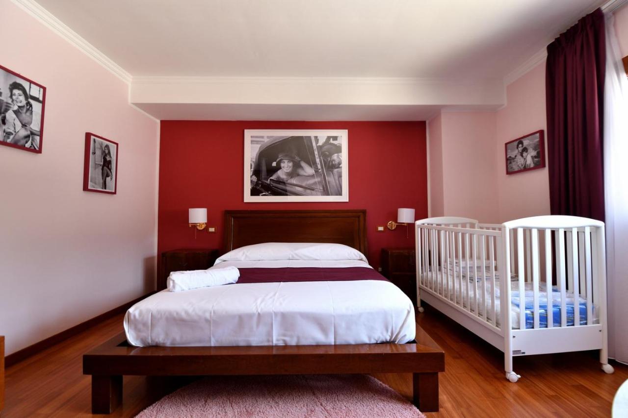 Le Cinema Bed & Breakfast ฟอร์เมีย ภายนอก รูปภาพ