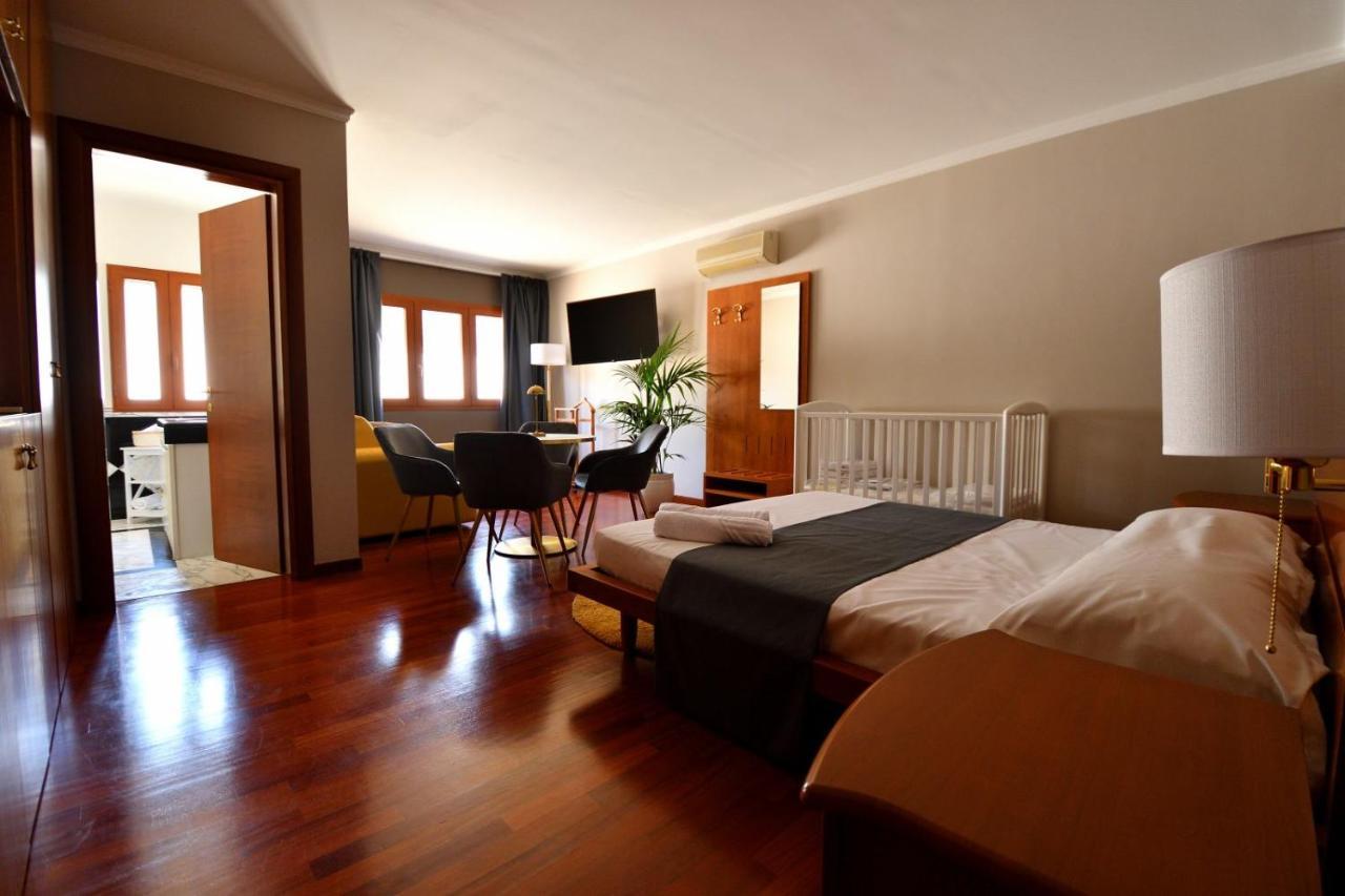 Le Cinema Bed & Breakfast ฟอร์เมีย ภายนอก รูปภาพ